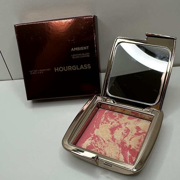 Hourglass Ambient Lighting Blush - Diffused Heat - Picture 2 of 12